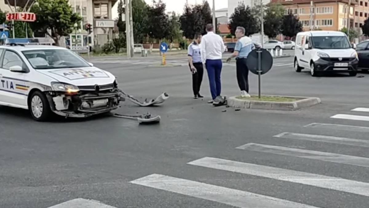 masina politie misiune izbita masina curierat drobeta turnu severin