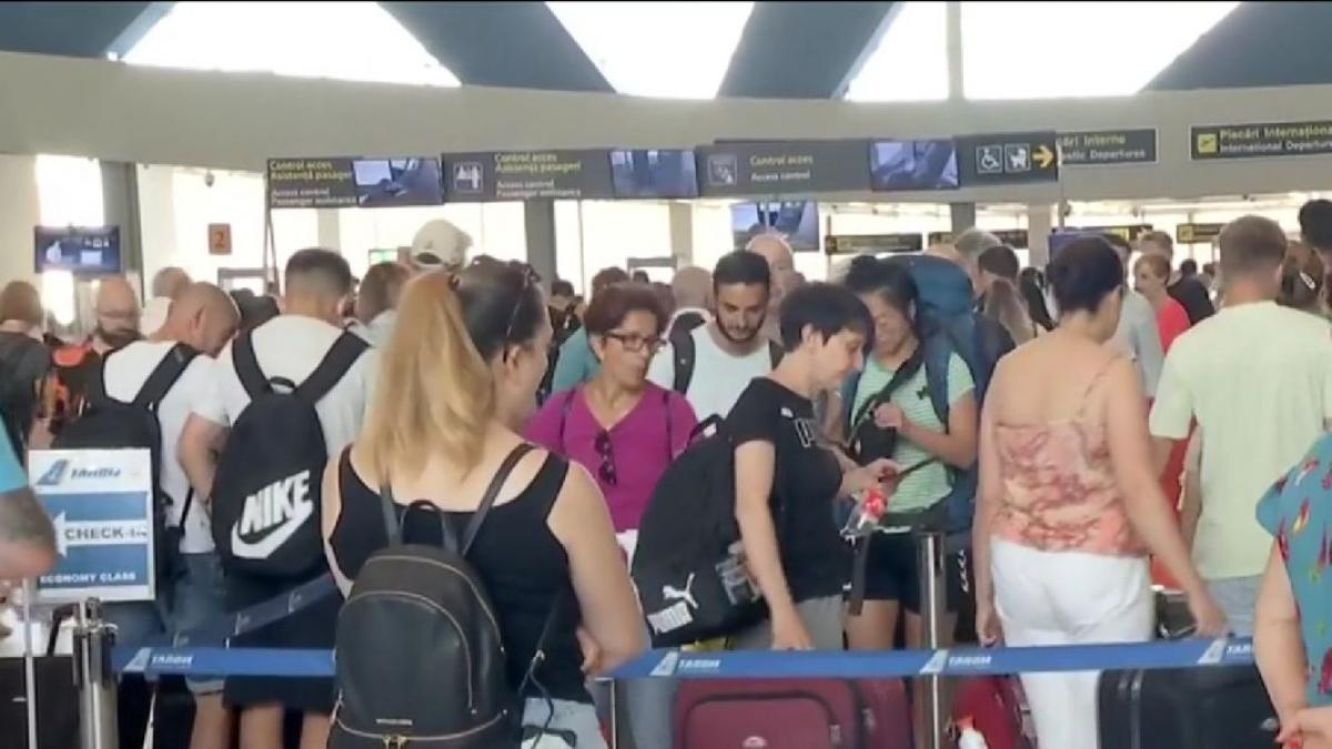 haos aeroport otopeni zboruri anulate intarzieri