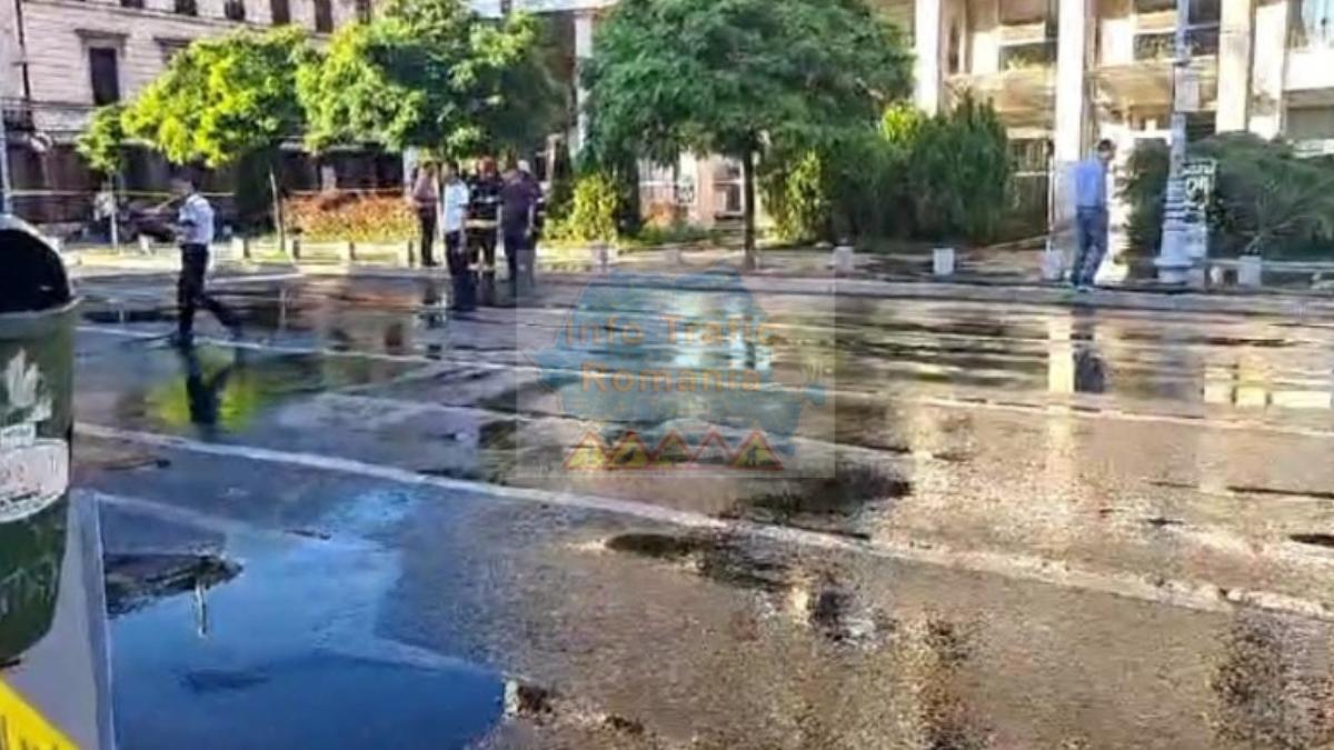 trafic restrictionat pe calea victoriei din cauza unei surpari in subteran