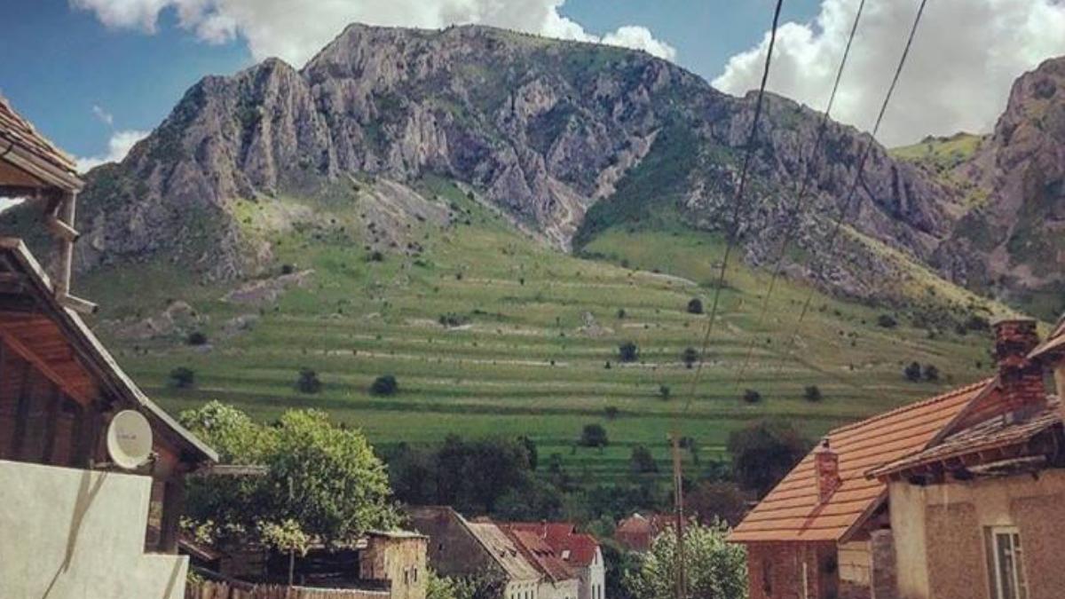 sat romania soarele rasare de doua ori explicatie fenomen