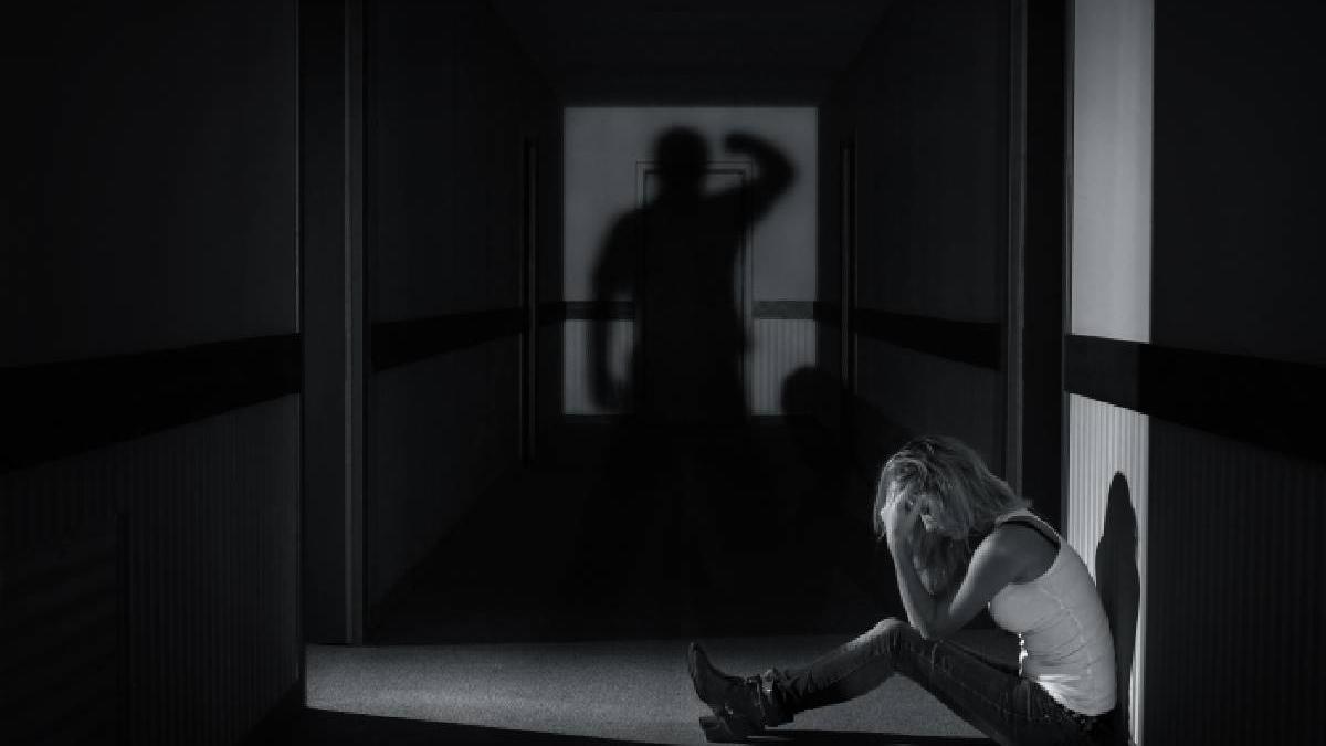 femeie injunghiata fost sot sfatuita de politisti sa se impace