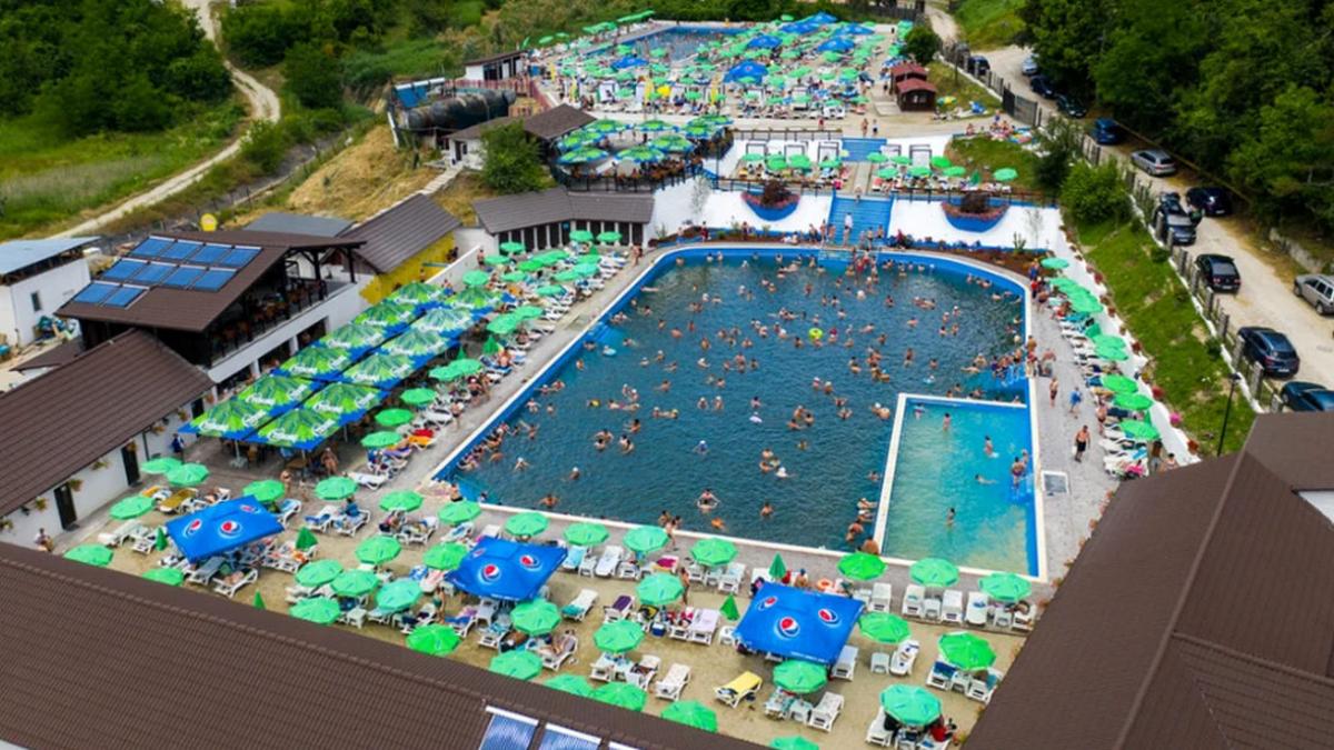 strand ocnele mari valcea marea neagra marea moarta