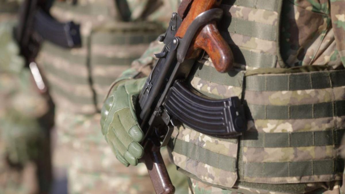 militar constanta atacat si dezarmat de mitraliera condamnat