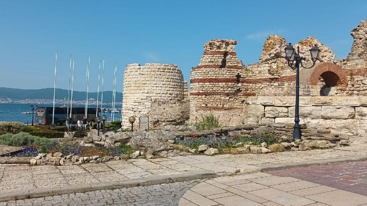 cetatea nessebar un monument unesco pe malul marii negre
