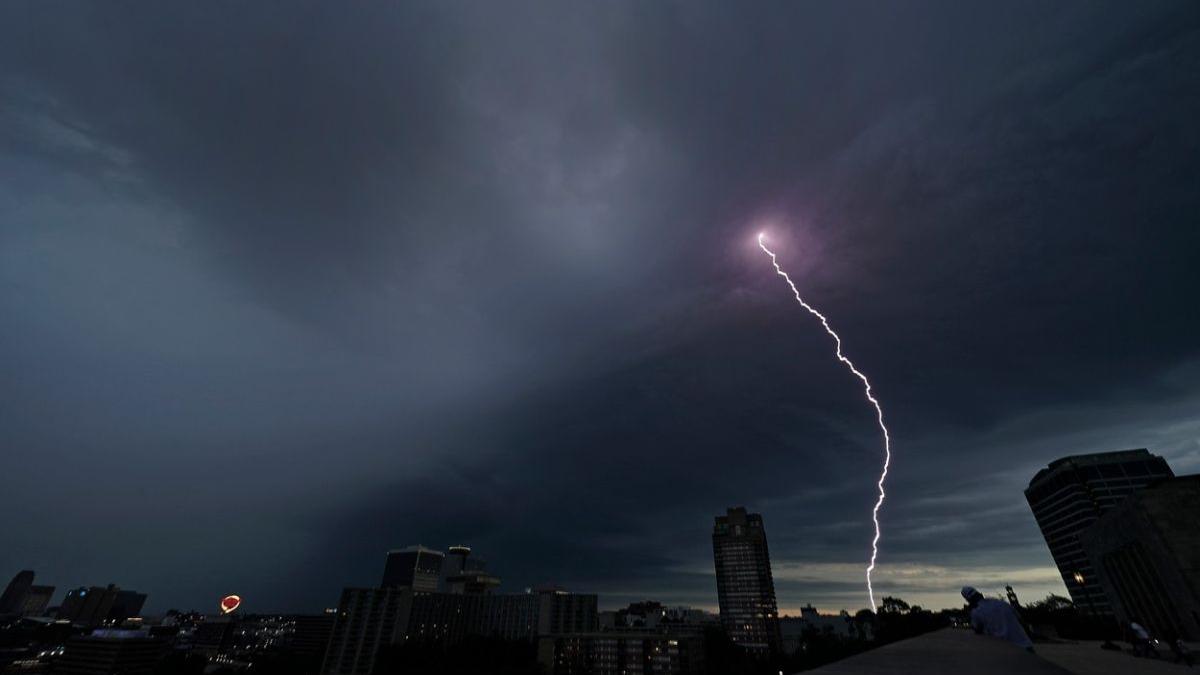 avertizare meteo anm furtuni vijelii