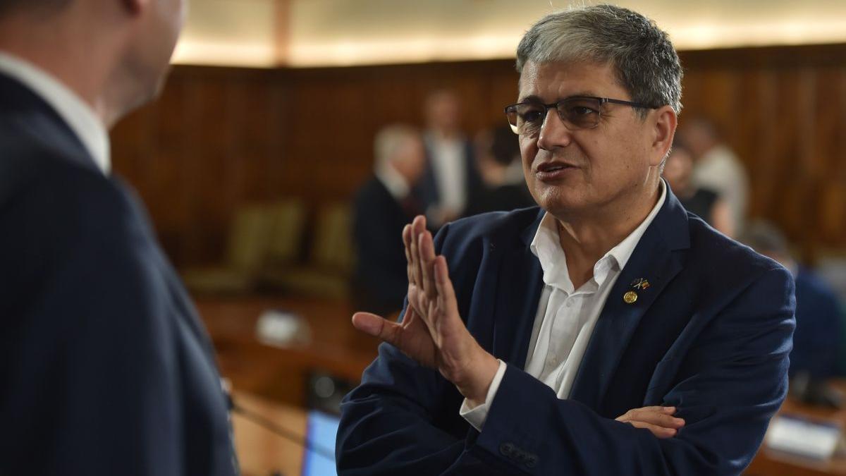 bani taie bugetari marcel bolos elimina