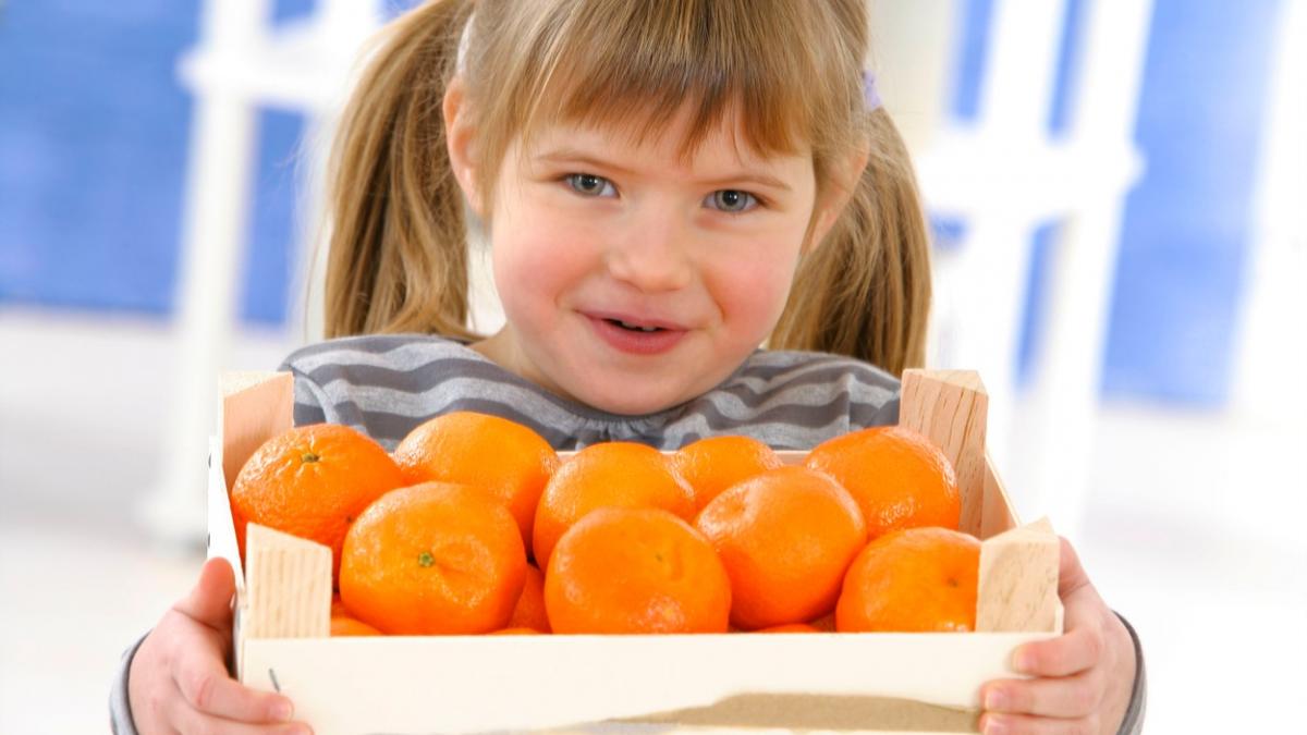 elevi lapte fructe legume scoala alimentatie sanatoasa