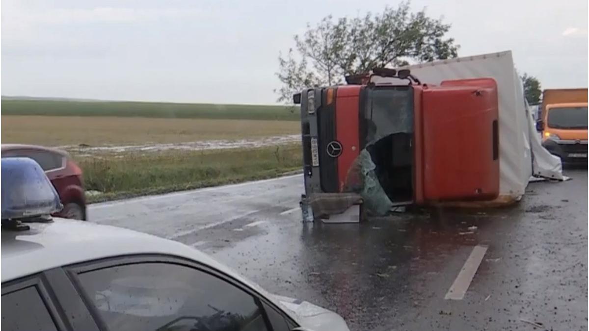 furtuna masina rasturnata vijelie prapad braila buzau