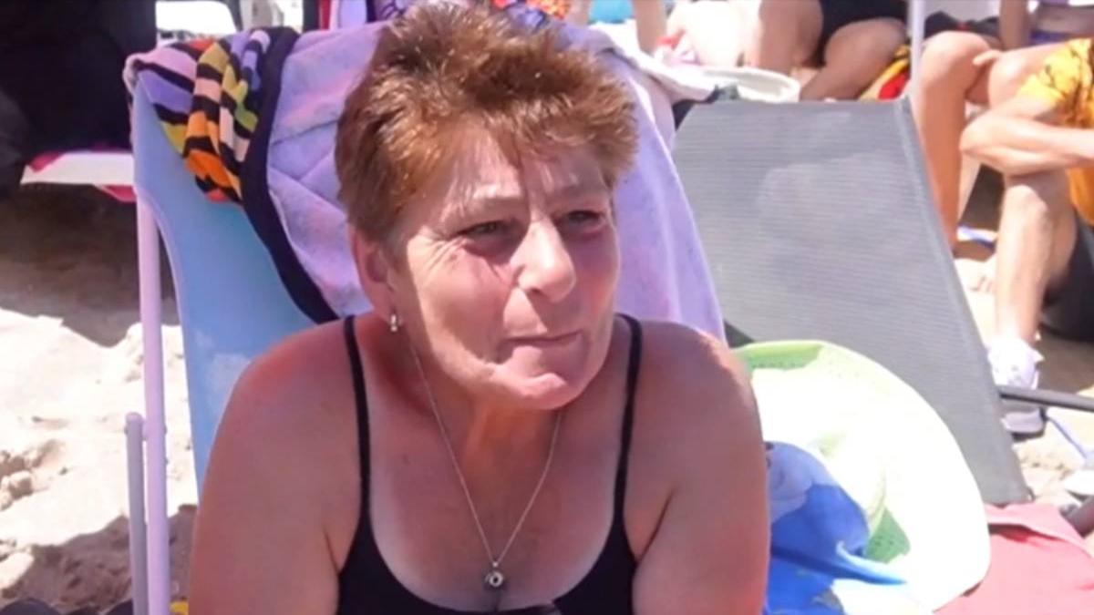 solutie neplata sezlong pensionara plaja litoral romanesc costinesti