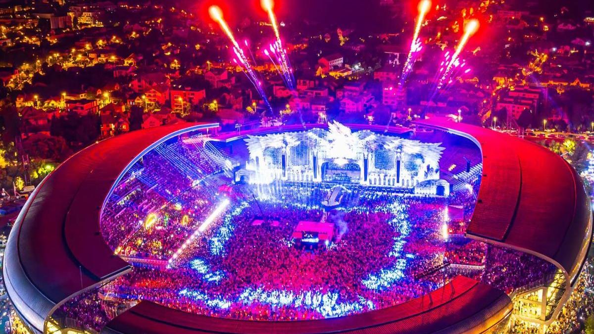 tinute extravagante show incendiar a treia noapte untold 2023