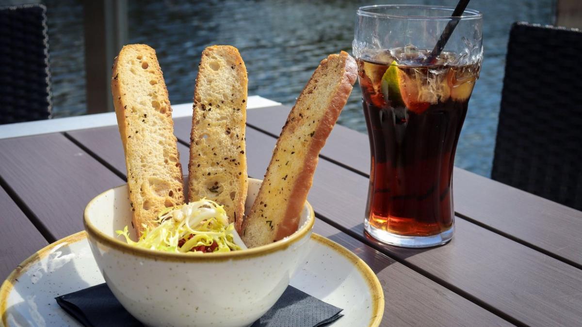 taxa restaurant paine farfurii italia