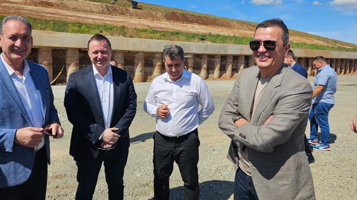 se va circula autostrada cluj targu mures acest an anunt sorin grindeanu
