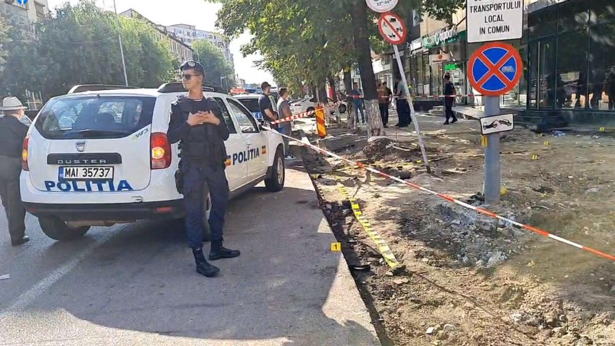 mascati scos forta barbat apartament alexandria tanara cazut etaj