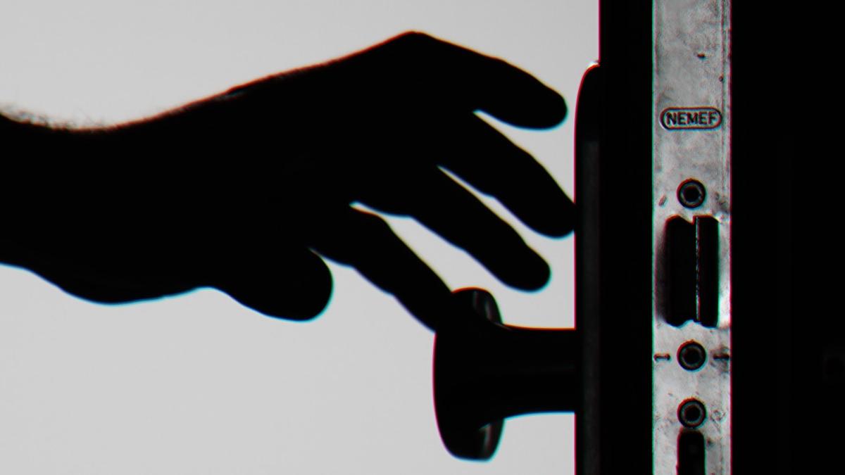 garsoniera de 16 mp din cluj noua tinta a glumelor pe internet