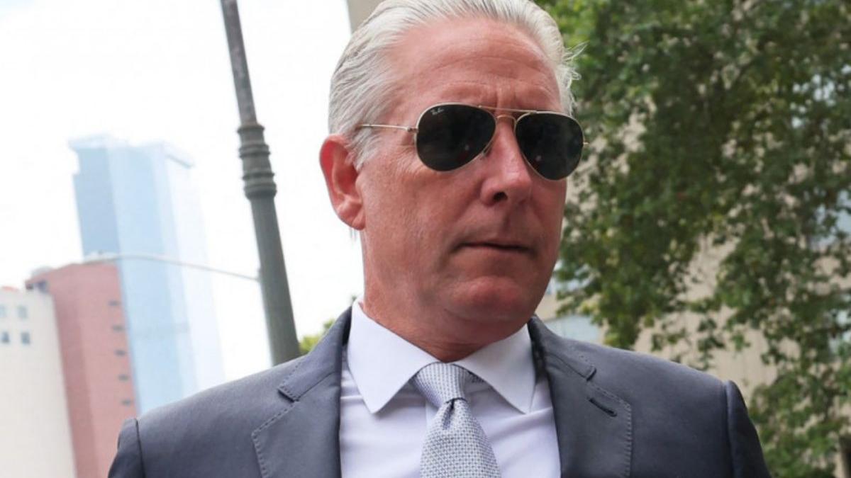 legaturile unui fost agent fbi cu oligarhul lui putin oleg deripaska