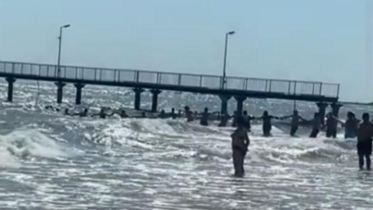 tata dat viata salva fiica inec plaja mamaia