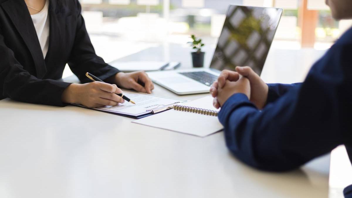 posturi vacante bani buget eliminare