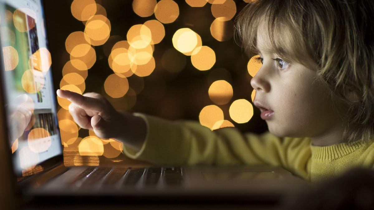 efecte grave ecrane tableta telefon dezvoltare fizica psihica copii