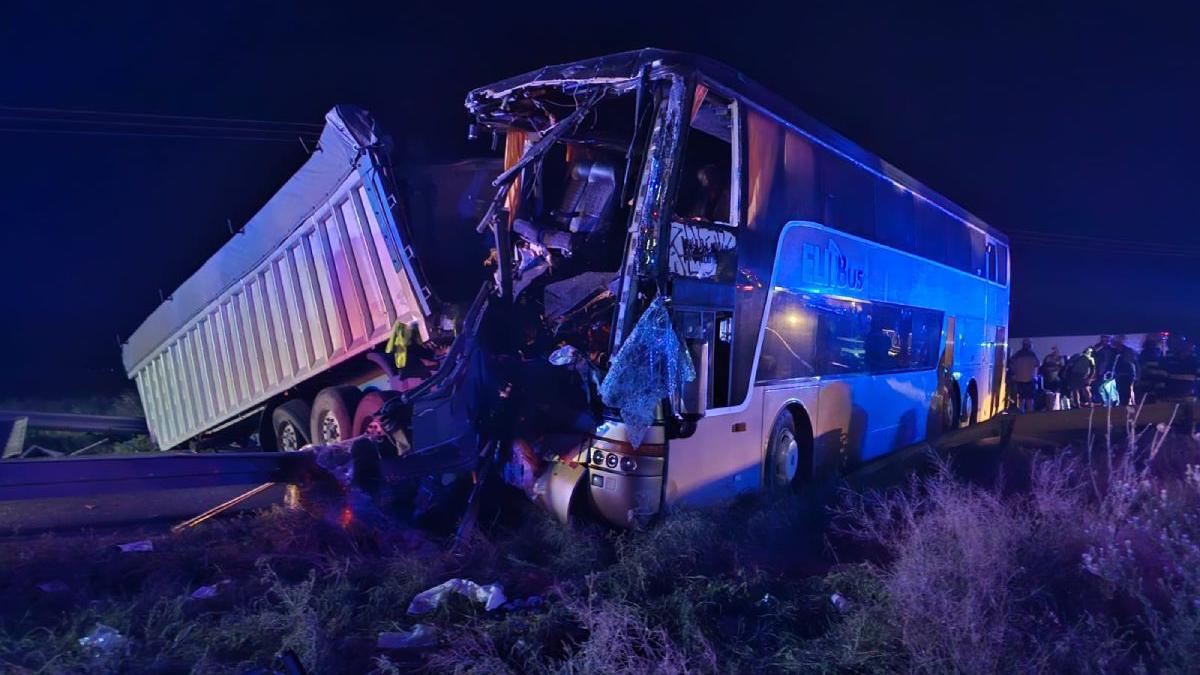 accident autocar braila remorca camion planul rosu de interventie