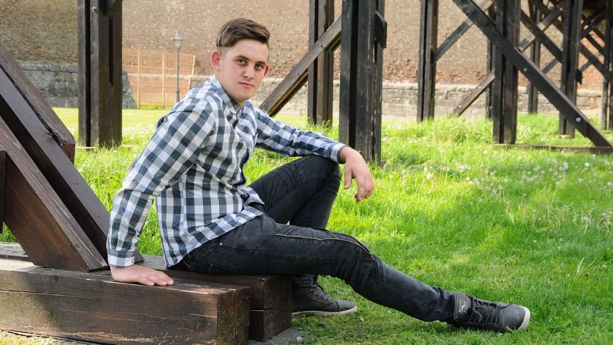 el este soferul beat 19 ani a intrat cu masina grup tineri alba 3 au murit pe loc