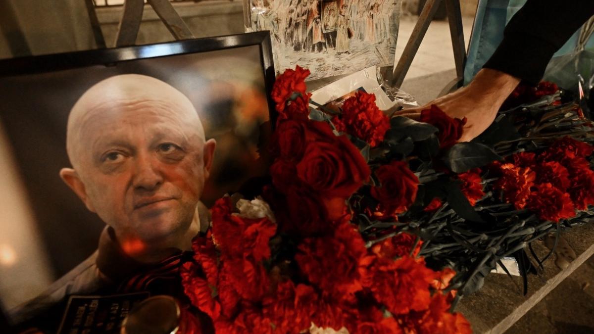 evgheni prigojin inmormantat cimitir mic retras langa sankt petersburg