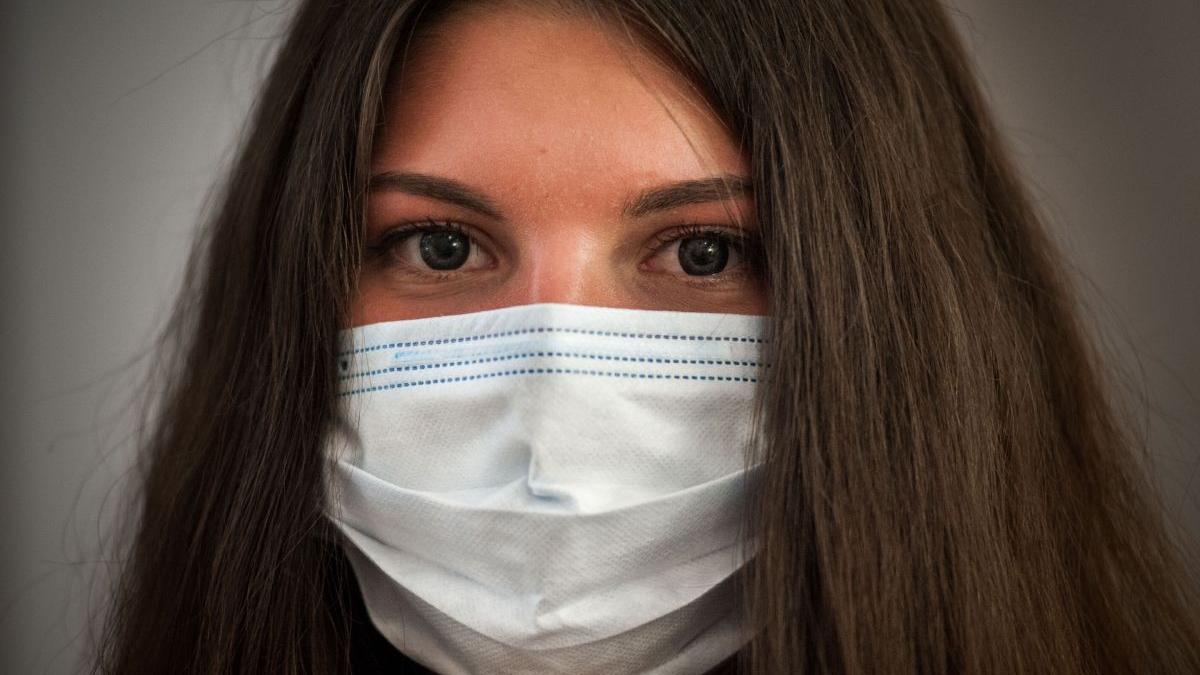 numar romani infectati covid triplat trei saptamani ministerul sanatatii recomandari simptome