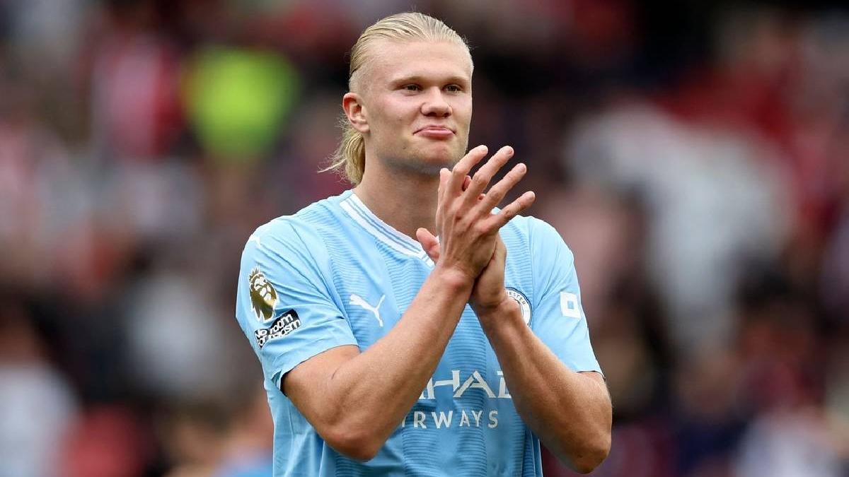 gura lipita banda adeziva indemnul straniu fotbalist