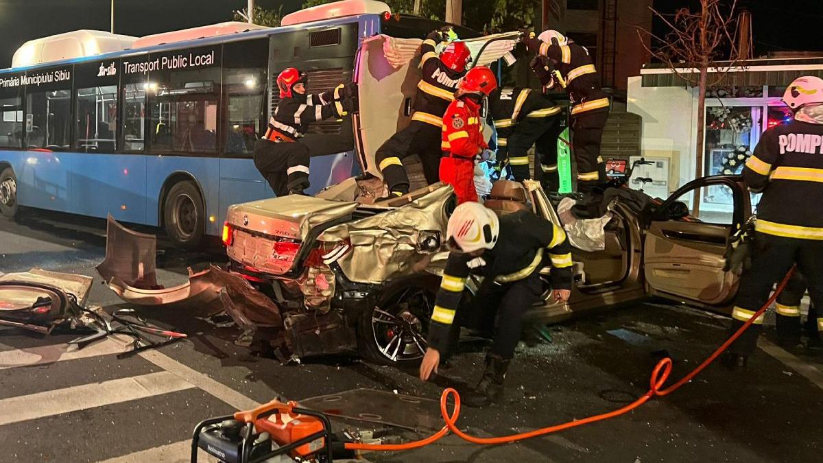 accident sibiu sofer bmw zeu omorat prietena cimitir doua autobuze