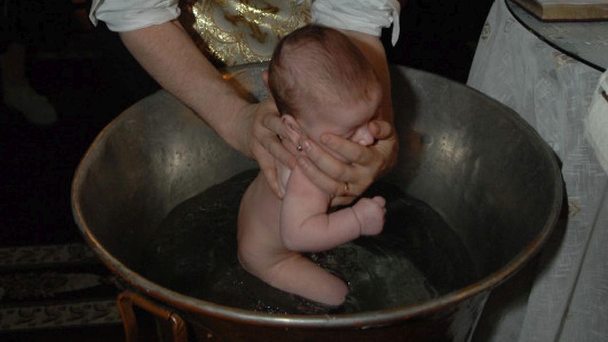 patriarhia reactie scandal adeverinte medicale botez preoti stare sanatate copil