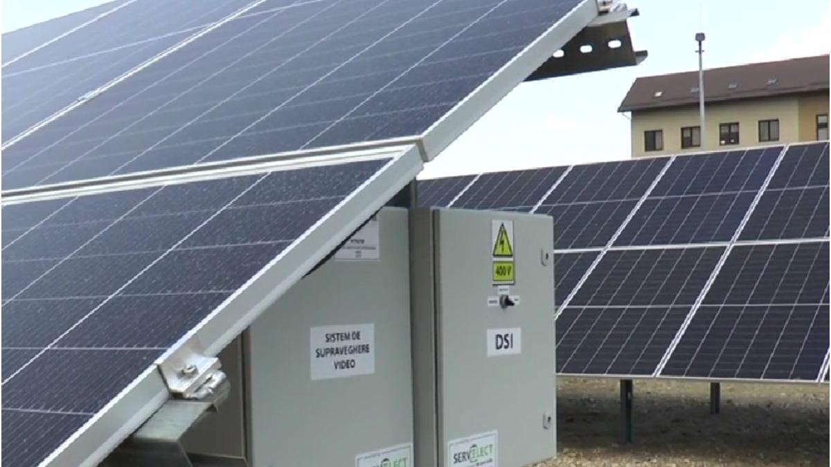 romania inteligenta parc fotovoltaic cluj