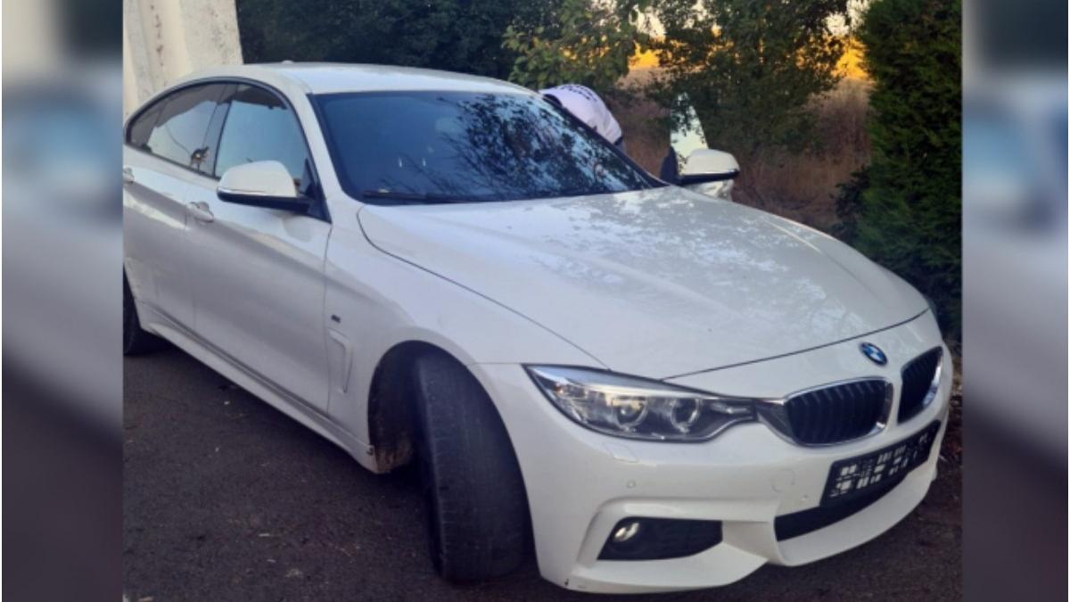 barbat fara masina politia frontiera