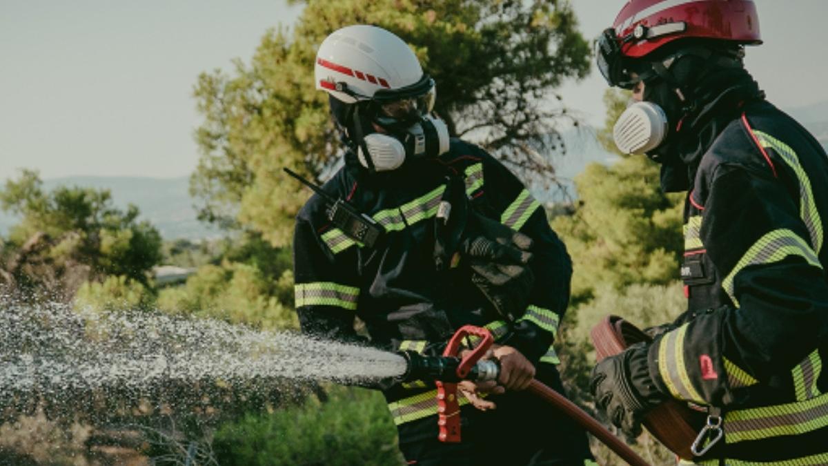 incendiu butelie cu acetilena incinta cariera de piatra paulis din arad