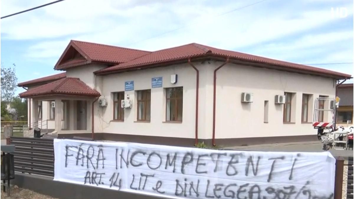 protest primaria crevedia