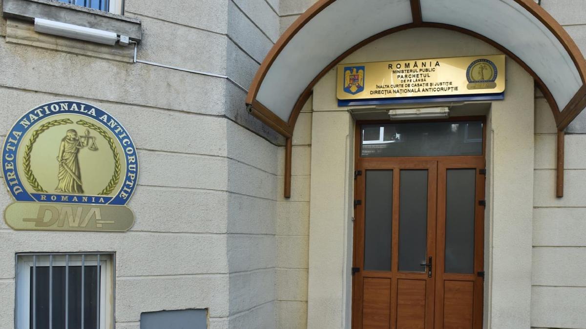 sef garda de mediu tulcea retinut luare de mita prins in flagrant