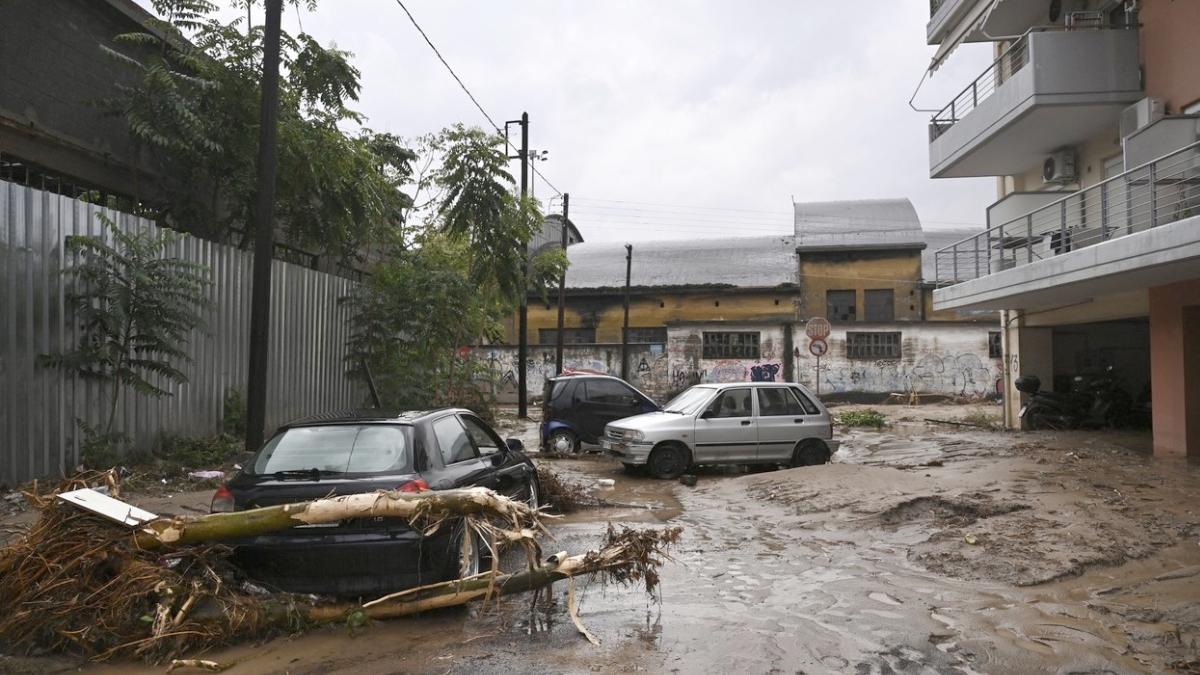 cod rosu ciclonul daniel atentionare calatorie romani grecia