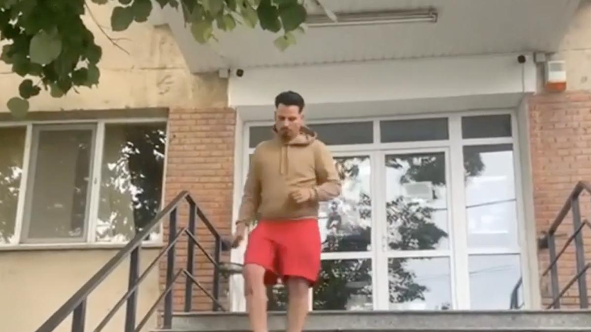 politist beat drogat lovit tanara caracal cercetat libertate