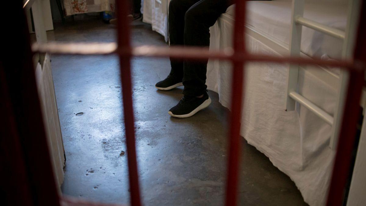 agenti penitenciare protest detinuti paziti contabile