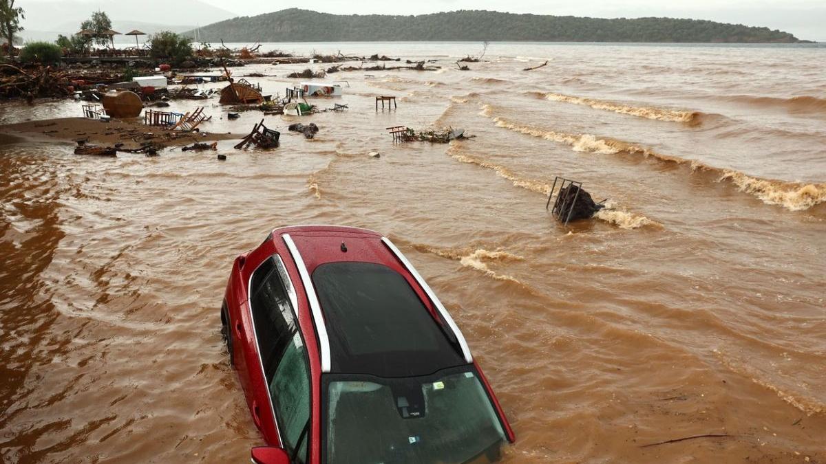 cadavre scoase apa potop grecia turcia bulgaria