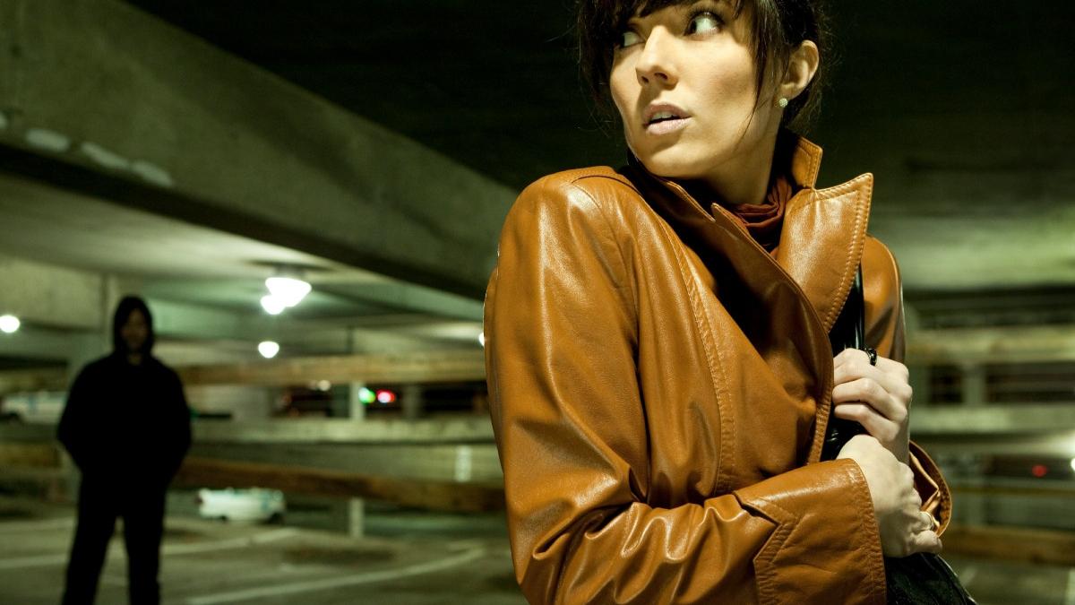 romanca atacata cutit autobuz roma iatalia reactia indiferenta a soferului