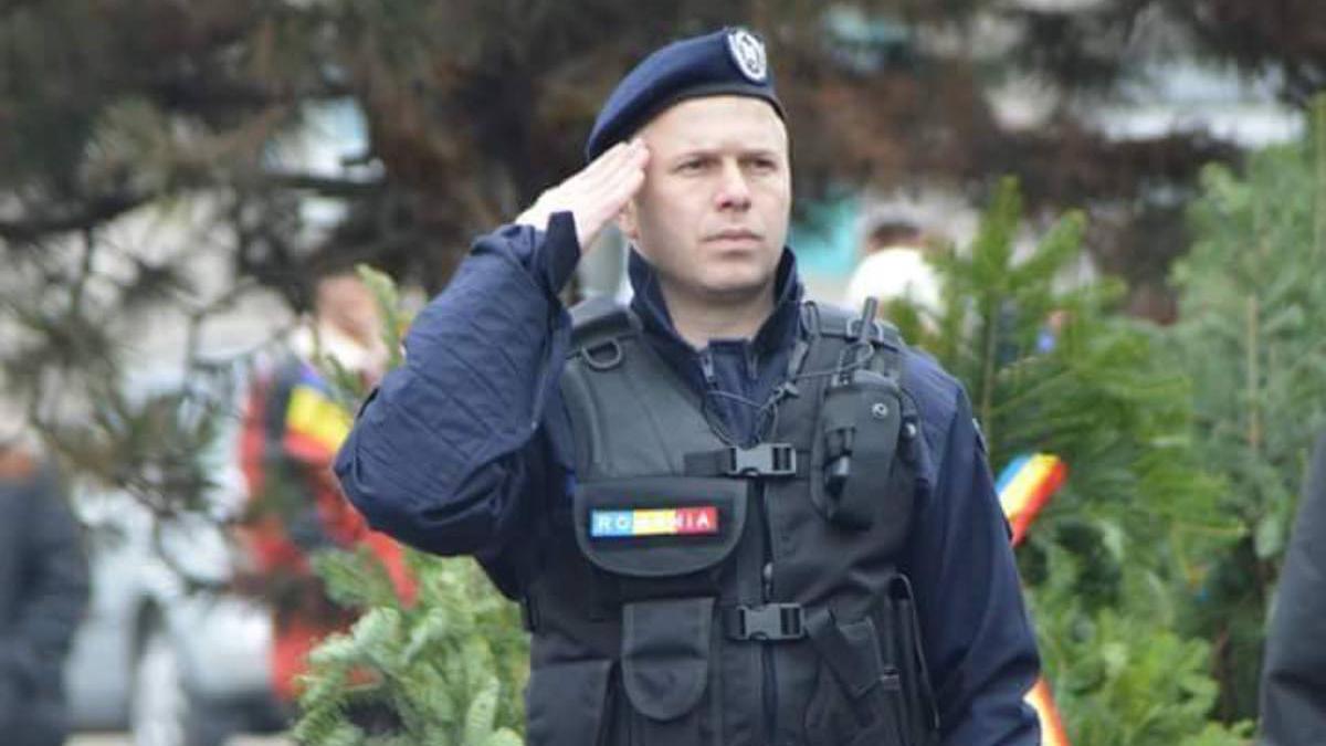 tanase daniel jandarm salvat copil smuls brate mama