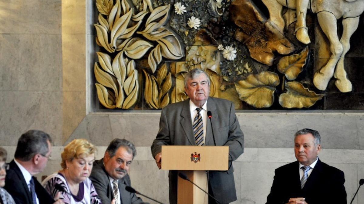 moarte mircea snegur primul presedinte republica moldova