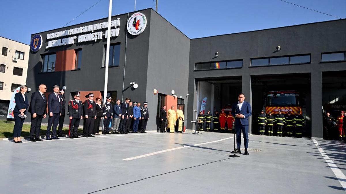 unitate pompieri persani singura construita bucuresti 32 de ani sectorul 4 data in folosinta