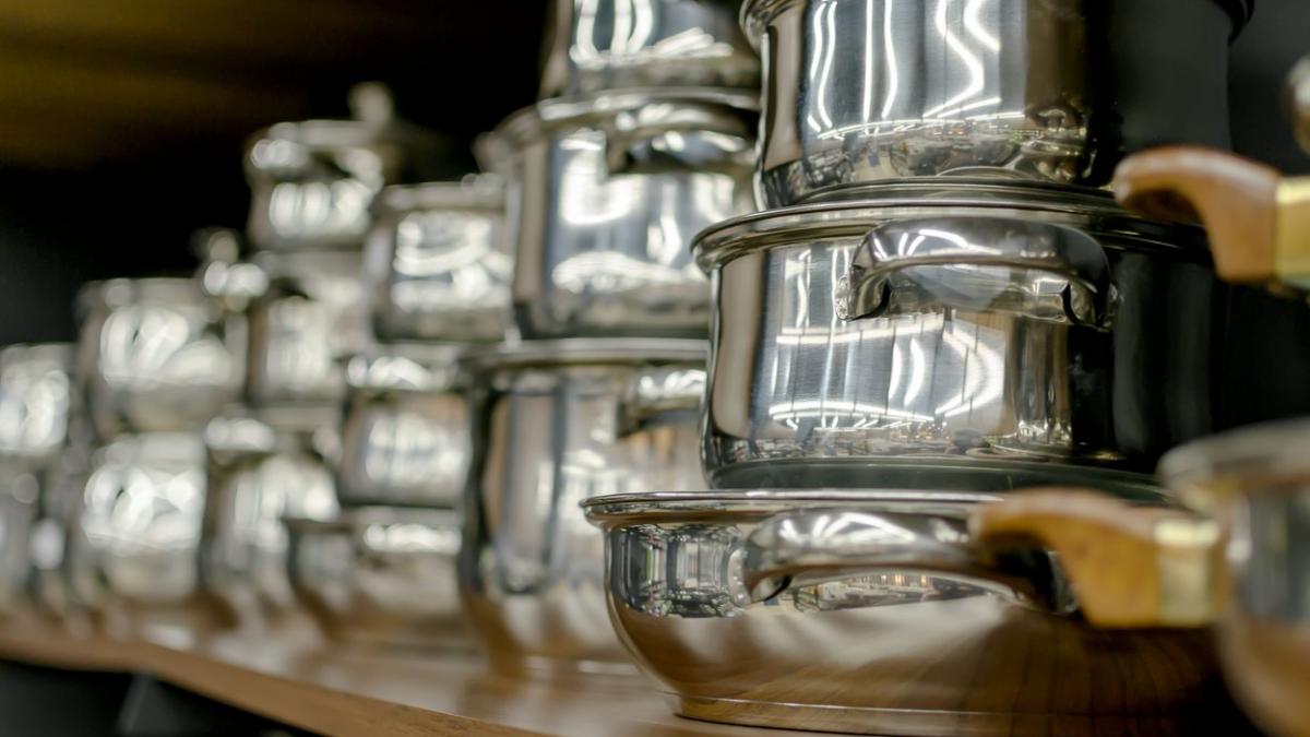 escrocherie fals medic nutritionist oale cutite cancer