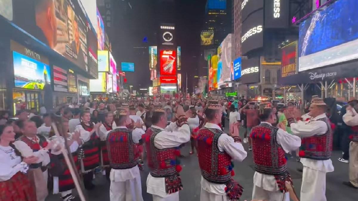 maramureseni spectacol new york romani hora multime