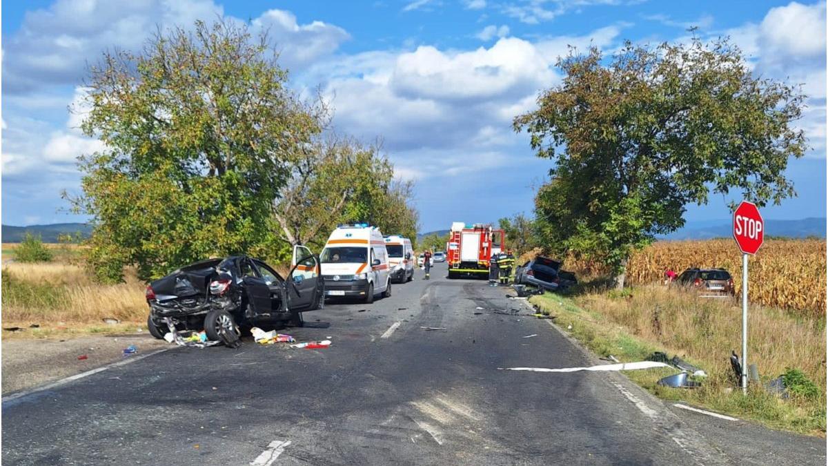accident grav hunedoara 7 victime 3 masini ciocnit