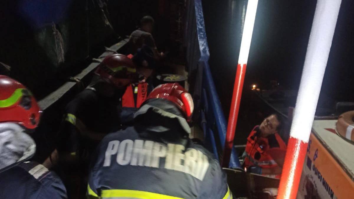 interventie dunare marinari intoxicati buncare nava pavilon comores