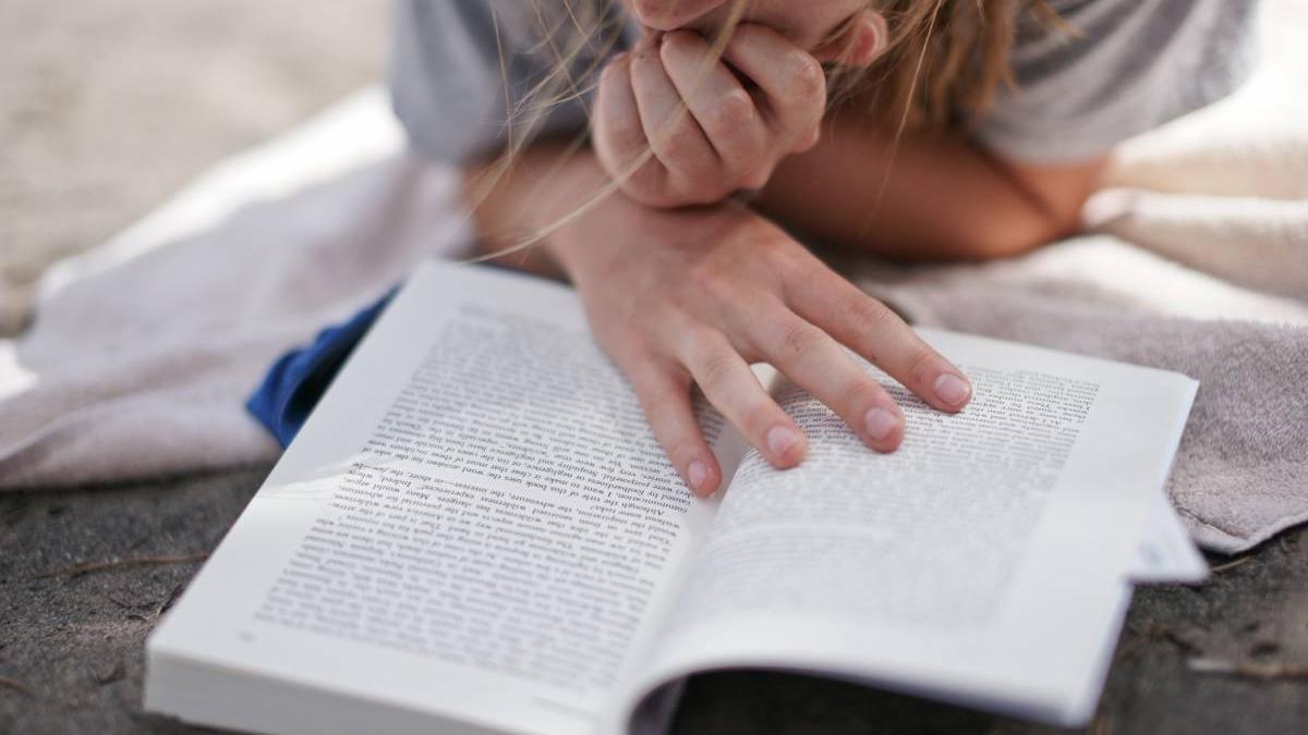 romani fara interes citit carti 11 milioane studiu