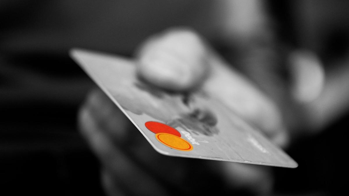 barbat pierdut 40 000 lei investit criptomonede recomandari evitat frauda online