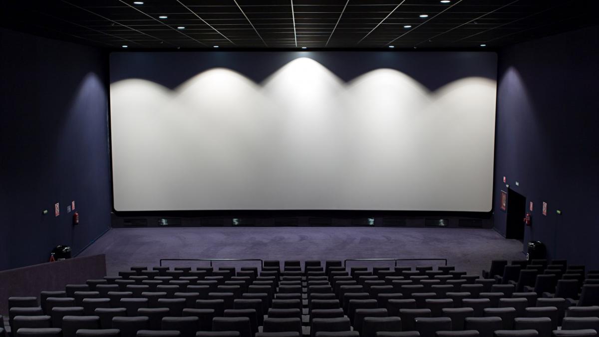 cinematograf dacia arad biserica