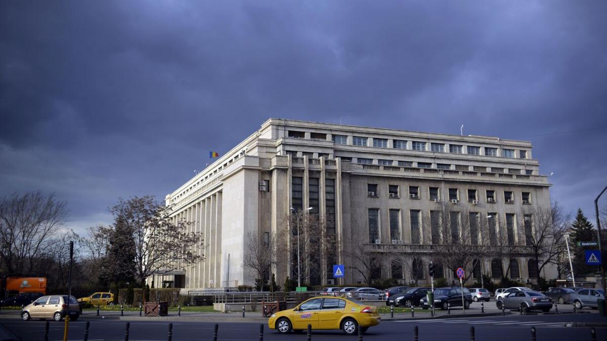 fmi bucuresti 25 septembrie 4 octombrie analiza economie